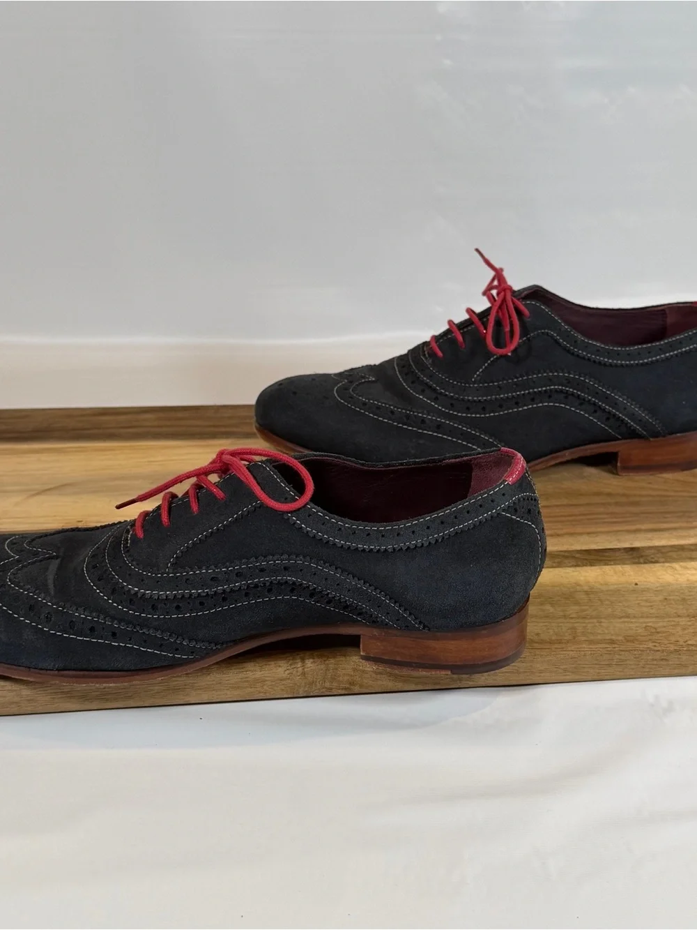 Ted Baker London OALVINN Wing Tip Oxford Dress Shoes Light Navy Suede Sz 8 US